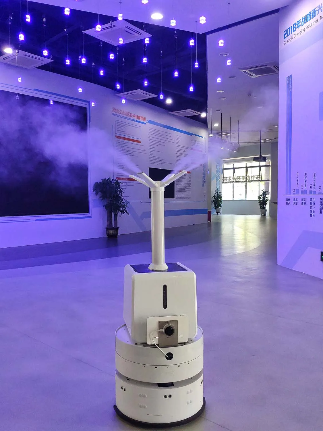 AI Vision Disinfection Robot