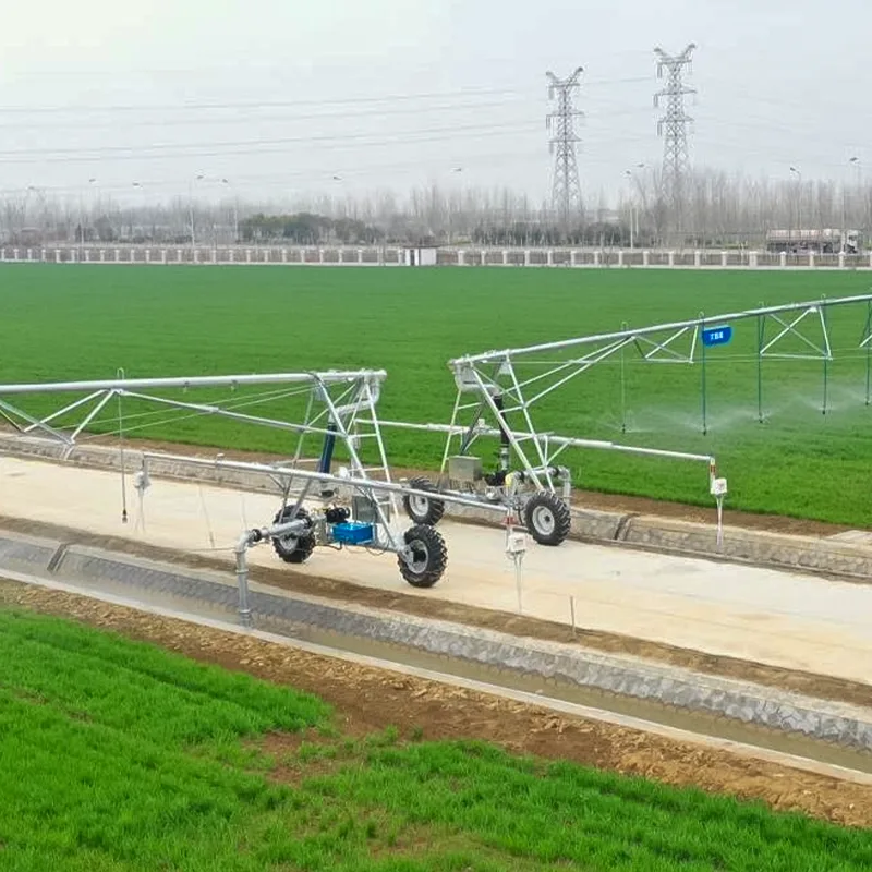 Sistema de riego de avance lineal de cuatro ruedas con guía GPS y tanque de fertirrigación