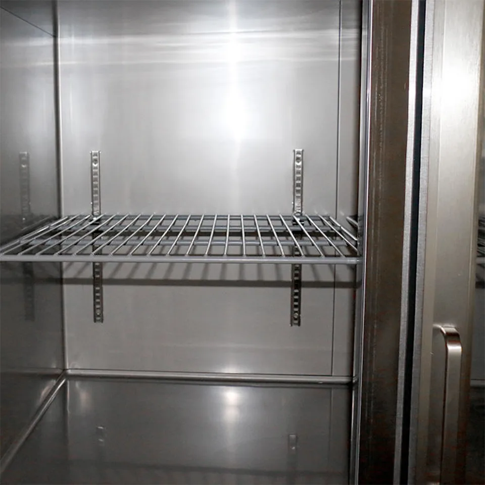 Réfrigérateur armoire 3 portes pour cuisines professionnelles avec refroidissement statique